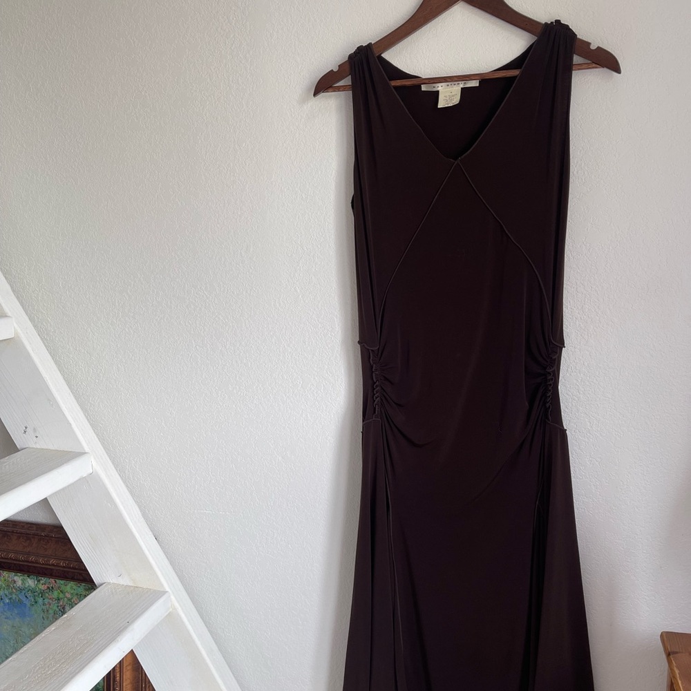 Elegant Chocolate Brown Sleeveless Dress